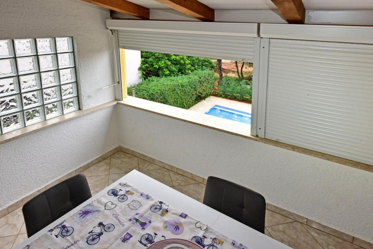 Apartments House Anna For Max 13 Persons In Porec, Pet Friendly Zewnętrze zdjęcie