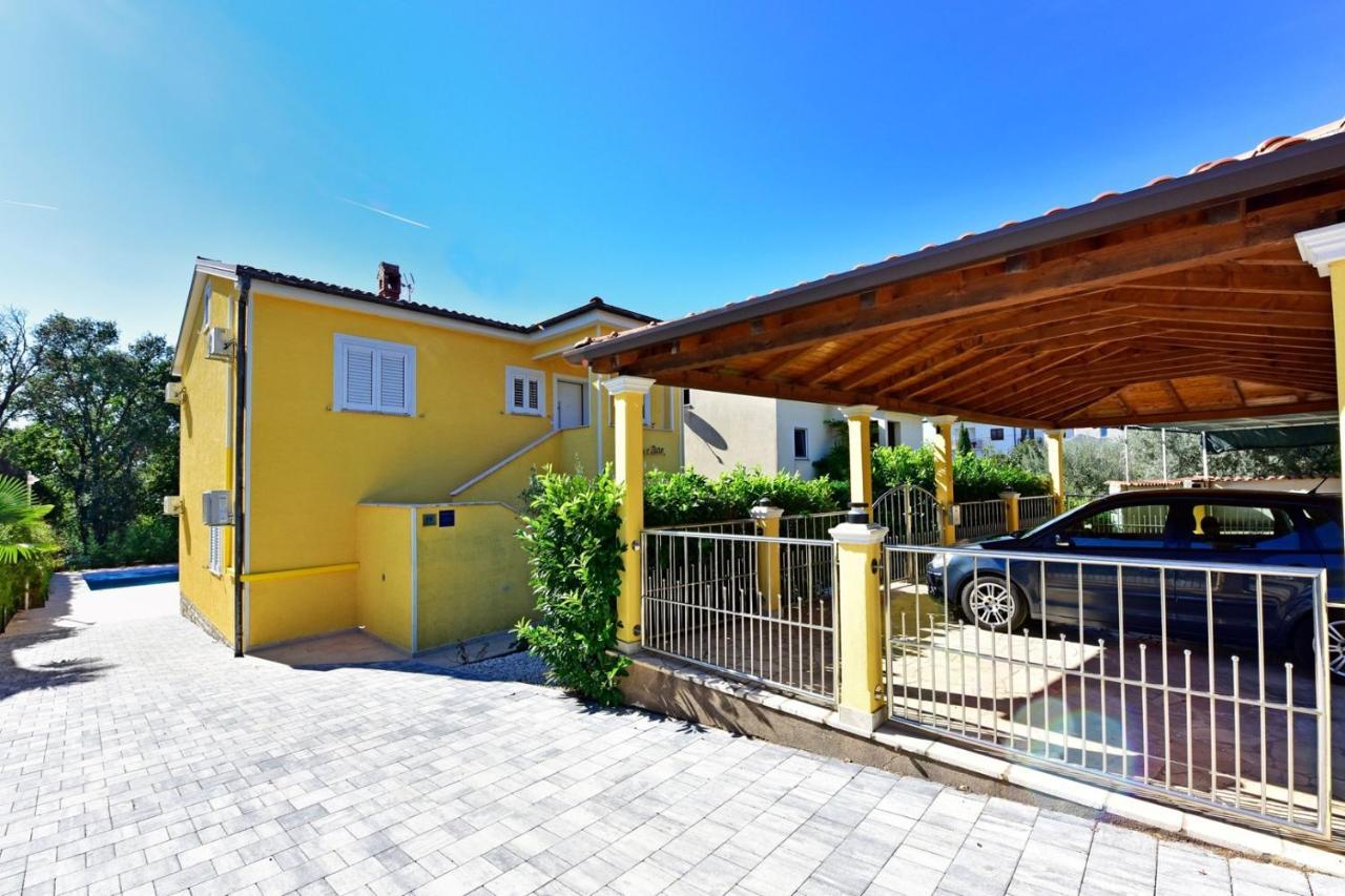 Apartments House Anna For Max 13 Persons In Porec, Pet Friendly Zewnętrze zdjęcie